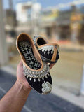 Meher Noir Velvet Embellished Jutti